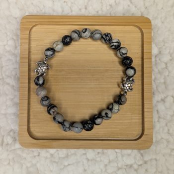 Net Jasper bracelet with two silver turtle beads