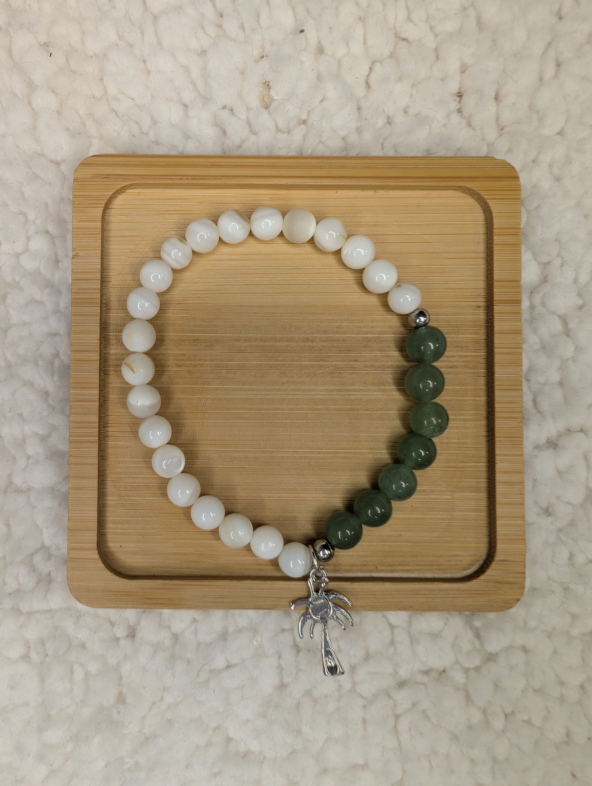 Mother of Pearl bracelet with green aventurine beads and a palm tree charm